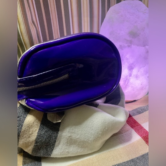 💫✨ Versace Versus Beauty Make up Case 💫✨Nylon Unisex💫✨
#VV2 - Picture 4 of 10